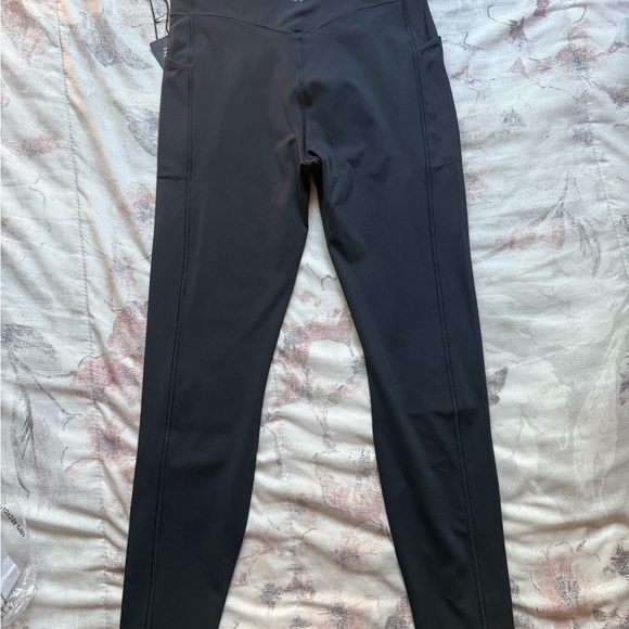 Savage X Fenty Sport Leggings (B01) - Picture 4 of 10